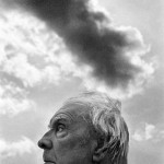Jorge Luis Borges, photographed in Selinunte (Sicily, Italy) by
Ferdinando Scianna, in 1984. Magnum Photos no PAR310427. © Scianna/Magnum Photos